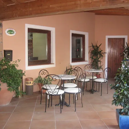 Valdiola Hotel