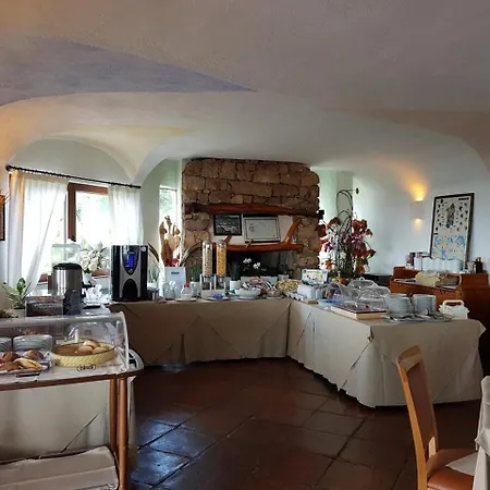 Готель Valdiola 3*