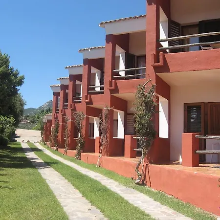 Valdiola Готель