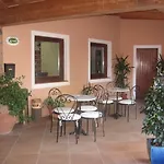 Valdiola Hotel